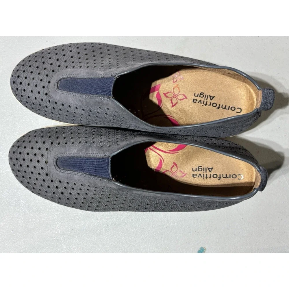 Comfortiva Perlace Womens‎ 10 Slip On Shoes Navy Blue Perforated Comfort